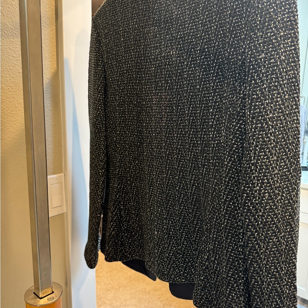 St. John Black and White Textured Blazer - Picture 5 of 8